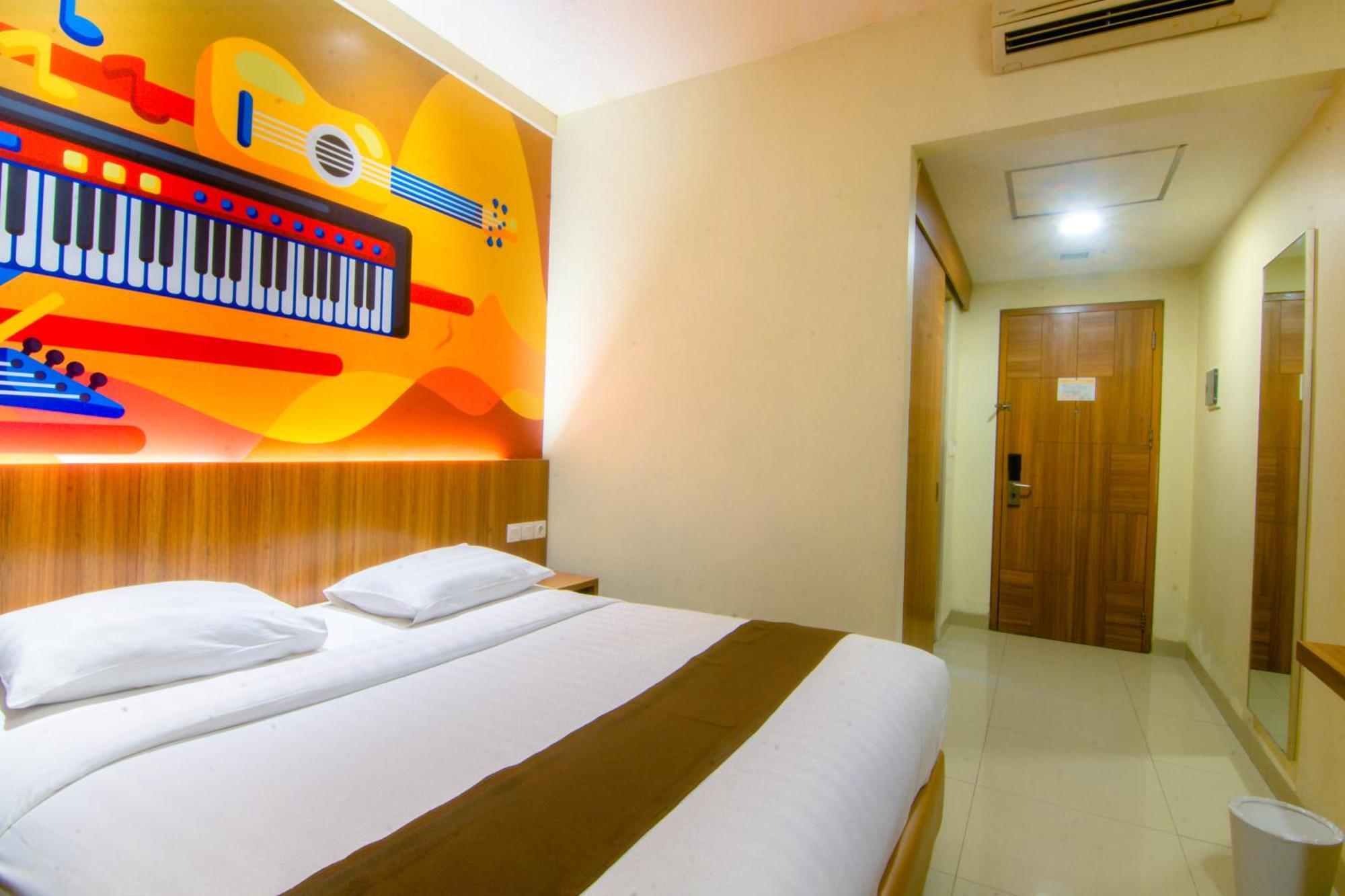 Purwodadi  Front One Hotel Purwodadi מראה חיצוני תמונה