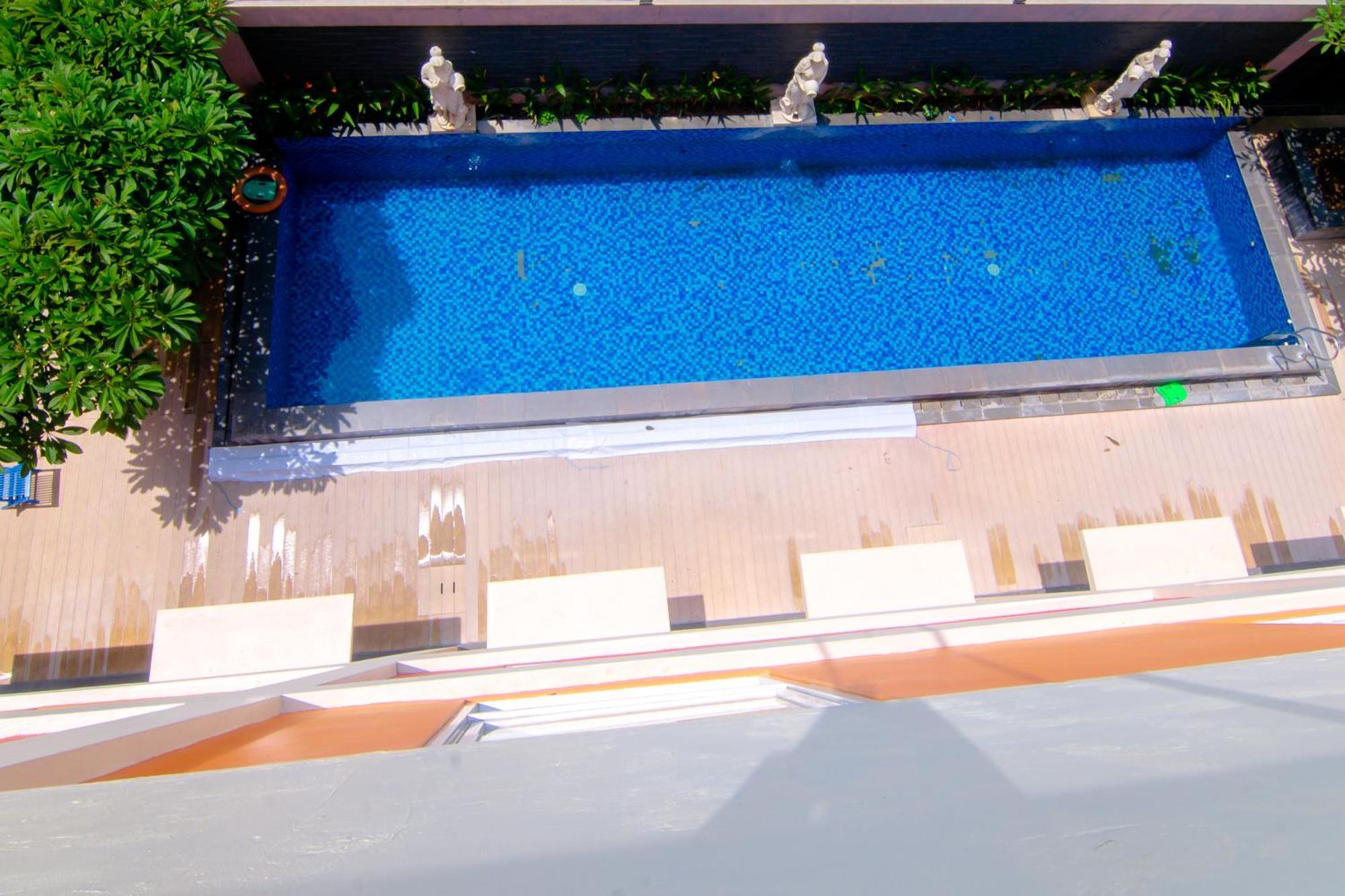 Purwodadi  Front One Hotel Purwodadi מראה חיצוני תמונה